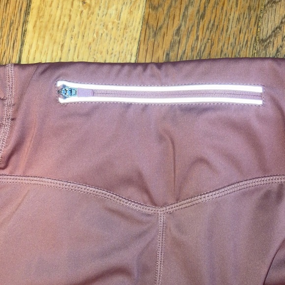 Fabletics Reflective Leggings - Picture 4 of 4